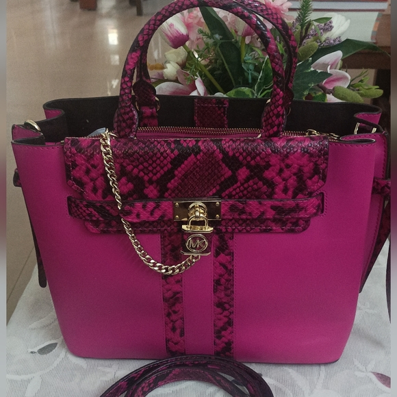 Authentic Michael Kors Hamilton Legacy Large Bag in Fuschia and Croc effect - Picture 3 of 12